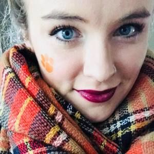 Meet your Posher, Claire